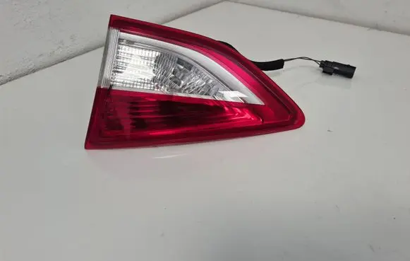 Ford Kuga II Tailgate rear/tail lights CV4413A602AH