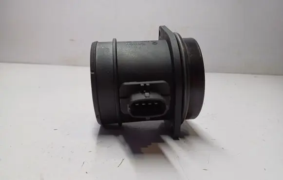 Jaguar F-Pace Mass air flow meter G4D312B579AA