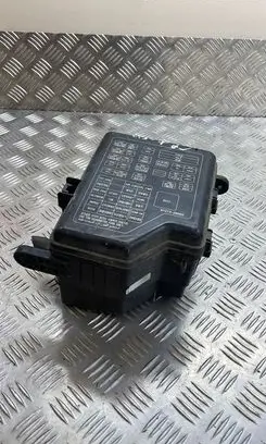 Hyundai Santa Fe Fuse module