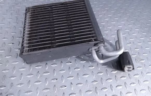 Honda CR-V A/C cooling radiator (condenser) 80210SKNG01