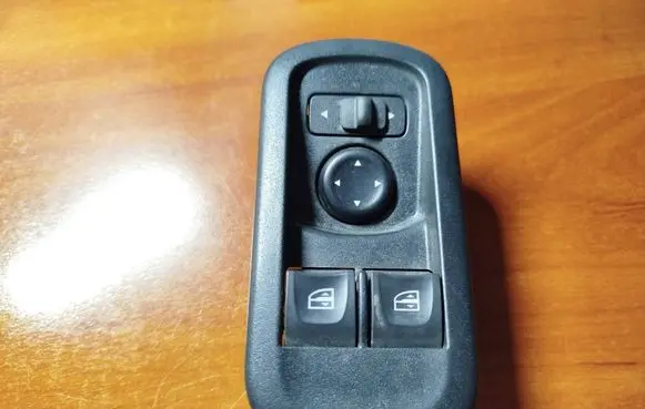 Renault Master III Wing mirror switch 255704283R 254215643R
