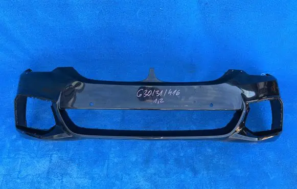 BMW 5 G30 G31 G38 Front bumper 8064928