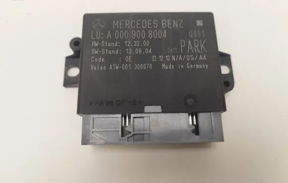 Mercedes-Benz E W212 Parking PDC control unit/module A0009008004