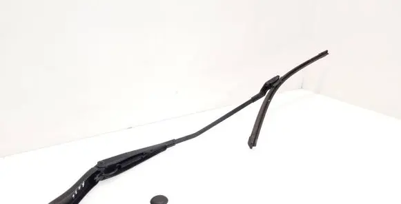 Volvo XC60 Front wiper blade arm 30753526