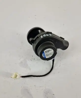 Mercedes-Benz CLA C117 X117 W117 Secondary air pump A2469064700