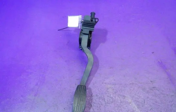 Alfa Romeo 147 Accelerator throttle pedal 0281002380