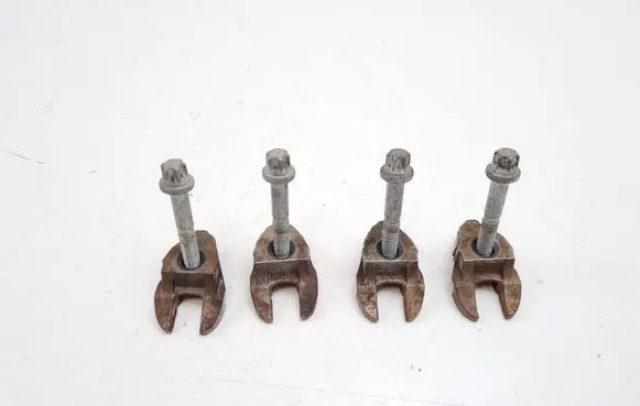 Peugeot Partner Fuel Injector clamp holder 23827