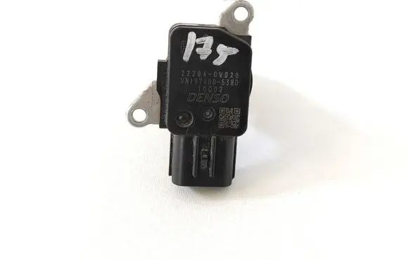 Toyota Yaris Mass air flow meter 22204-0V020