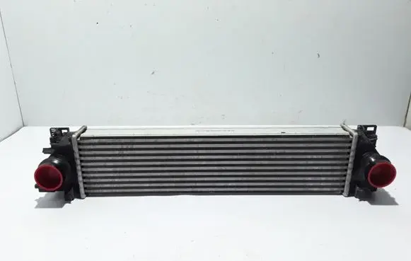 Volvo XC40 Intercooler radiator 31686408
