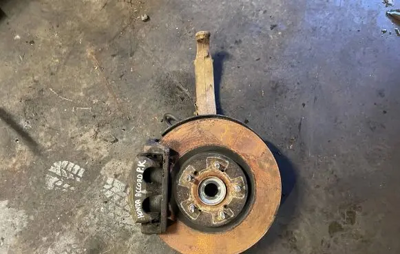 Honda Accord Front wheel hub spindle knuckle