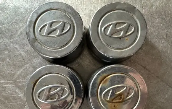 Hyundai H-1, Starex, Satellite Original wheel cap 529554A000
