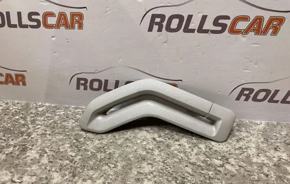 Volvo V50 Seat belt trim 31250173