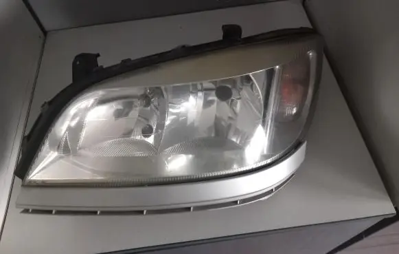 Opel Zafira A Headlight/headlamp 90582021 67716811