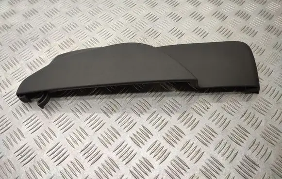Volvo XC70 Front door seat control surround trim 39892969