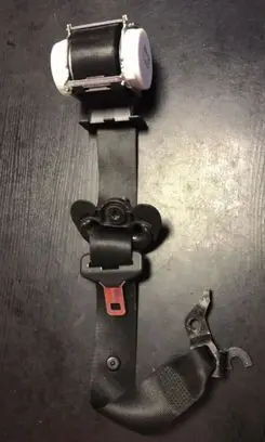 BMW 3 E90 E91 Front seatbelt 9117219