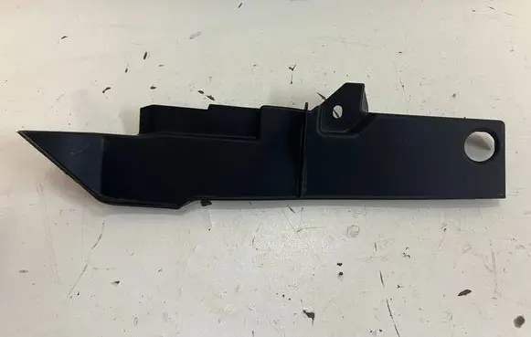 Honda CR-V Fender mounting bracket 74206SWWG