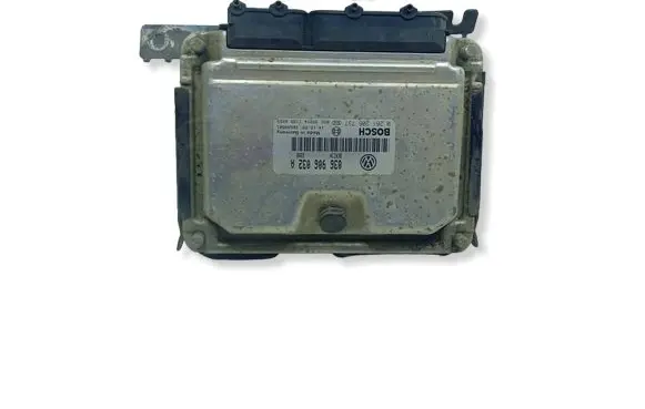 Seat Leon (1M) Engine control unit/module ECU 036906032AKASACJA 036906032A 0261206737