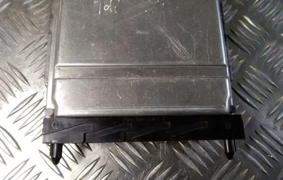 Volvo S70 V70 V70 XC Engine control unit/module 0281001776 28SA4018 09496667A