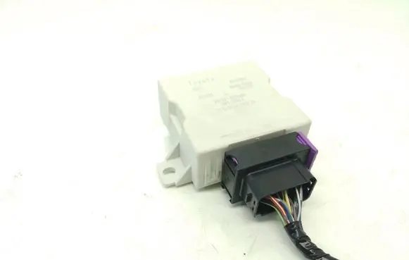 Toyota Avensis T250 Window control relay 8594005040
