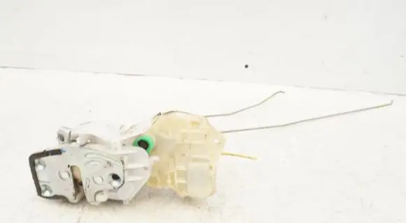 Honda City Front door lock 071101