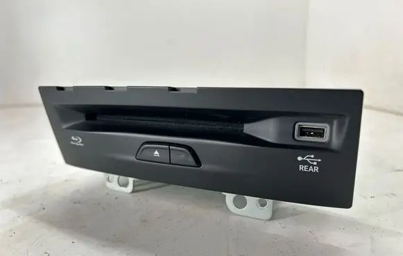 Chrysler Pacifica Radio/CD/DVD/GPS head unit P05091978AE 05091978AE 68378304AB