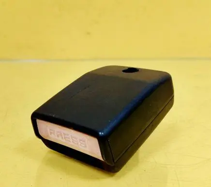 Renault Scenic I Rear seatbelt buckle 417510