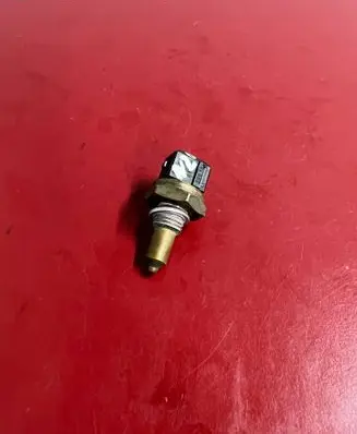 BMW X3 F25 Coolant temperature sensor 1433076 PA66TGF30