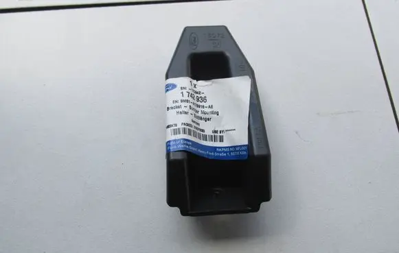 Ford Focus Rear bumper mounting bracket 17D949 1742936 1622479