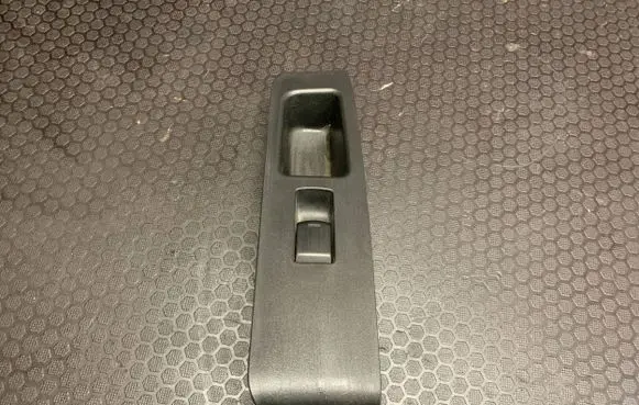 Nissan X-Trail T31 Electric window control switch 80960JG400A