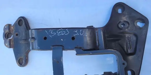 BMW X5 E53 Gearbox mount 