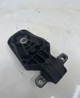 Mercedes-Benz A W176 Engine mount bracket A2462401209