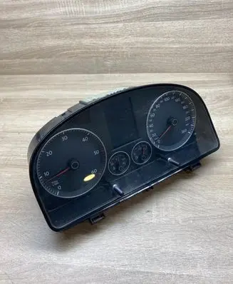 Speedometer (instrument cluster)