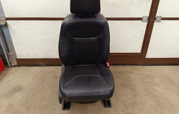 Lancia Thema Front passenger seat 