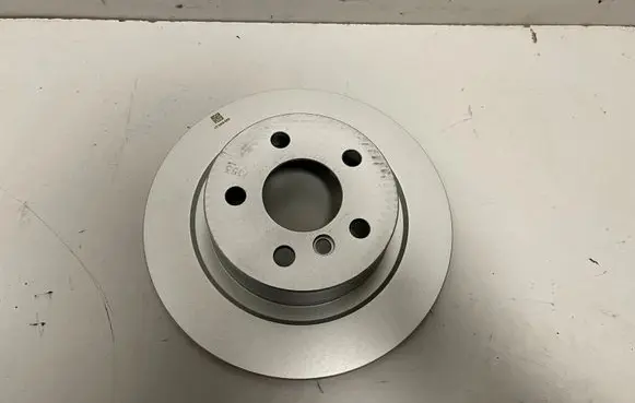 BMW X2 U10 Rear brake disc 6891085