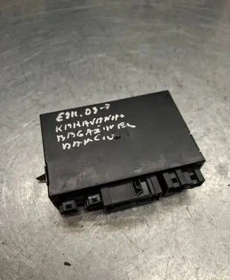 Mercedes-Benz E W211 Tailgate/trunk control unit/module A0355455432 5ZA00846920
