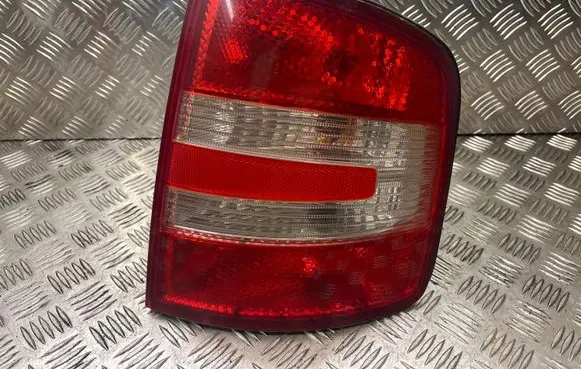 Skoda Fabia Mk1 (6Y) Rear/tail lights ZSB6Y9945096