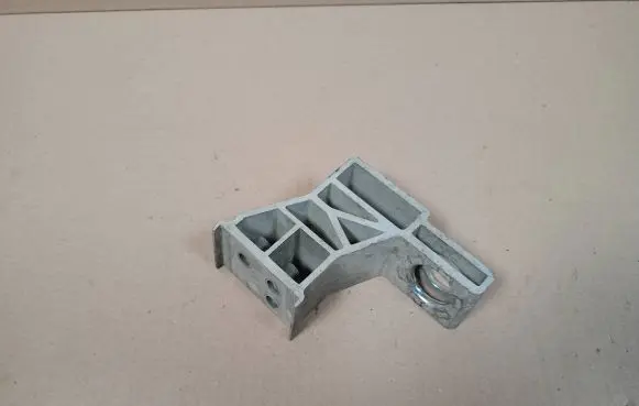 Mercedes-Benz E W213 Radiator mount bracket A2135010620