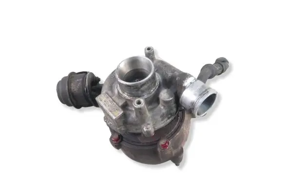 Volkswagen PASSAT B5 Turbo 028145702D