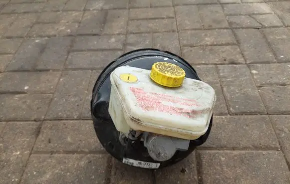 Audi A8 S8 D3 4E Brake booster 4E2612105D