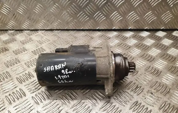 Volkswagen Sharan Starter motor 0986016310