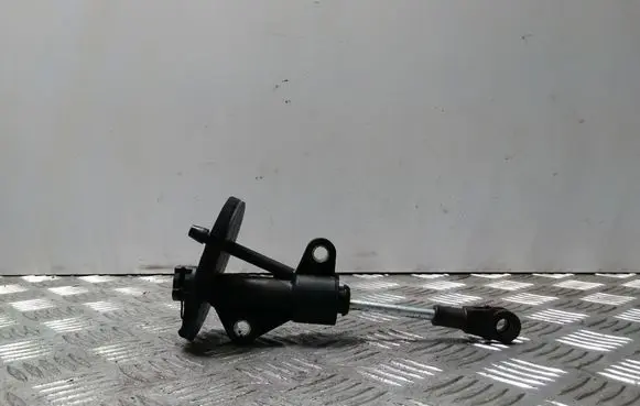 Clutch slave cylinder