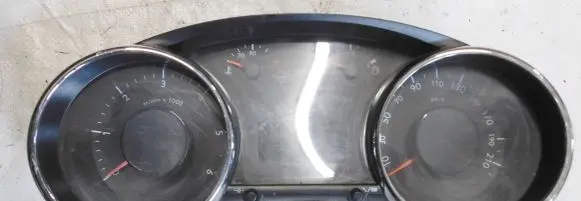 Peugeot 5008 Speedometer (instrument cluster) 9666174980