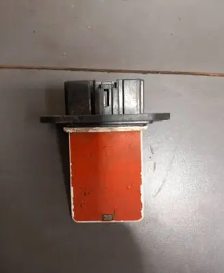Mazda 5 Heater blower motor/fan resistor HB151BN7N 5123
