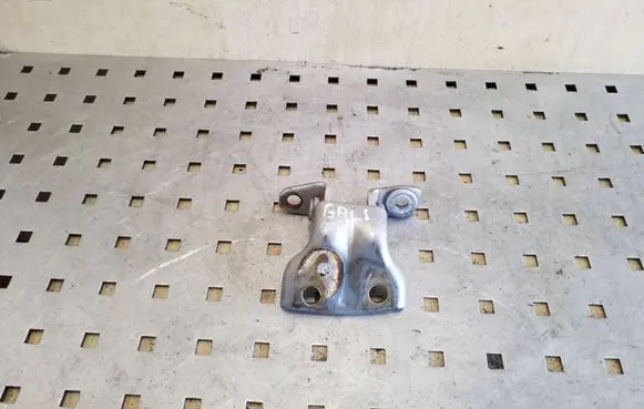 Mitsubishi Pajero Sport I Rear door lower hinge