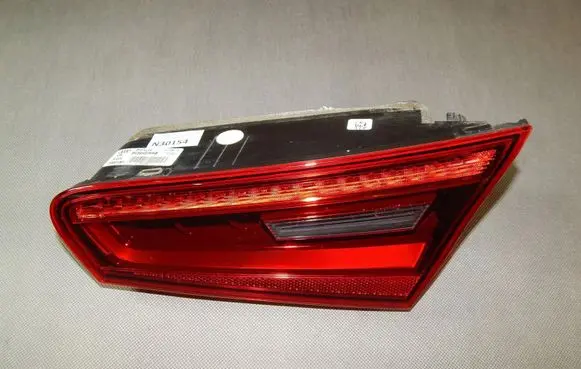 Audi A3 S3 8V Tailgate rear/tail lights 8V3945094B