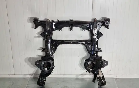 BMW X5 G05 Engine mounting bracket 6884852