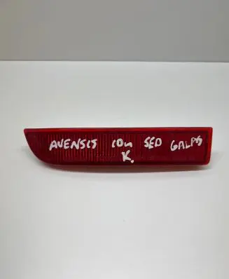 Toyota Avensis T270 Rear tail light reflector E43020009