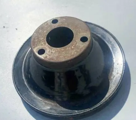 Mercedes-Benz COMPAKT W115 Water pump pulley 