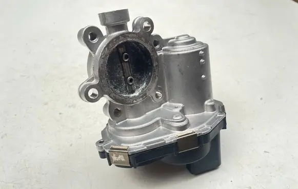 Skoda Octavia Mk4 Rear glass lock/latch Q166 05L131501L