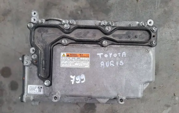 Toyota Auris E180 Voltage converter inverter G920047190